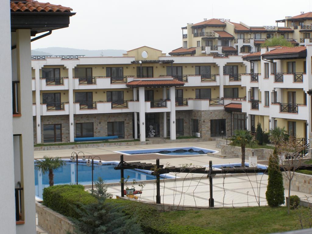 Sveti Nikola Apartment เชอร์โนโมเรทส์ ภายนอก รูปภาพ