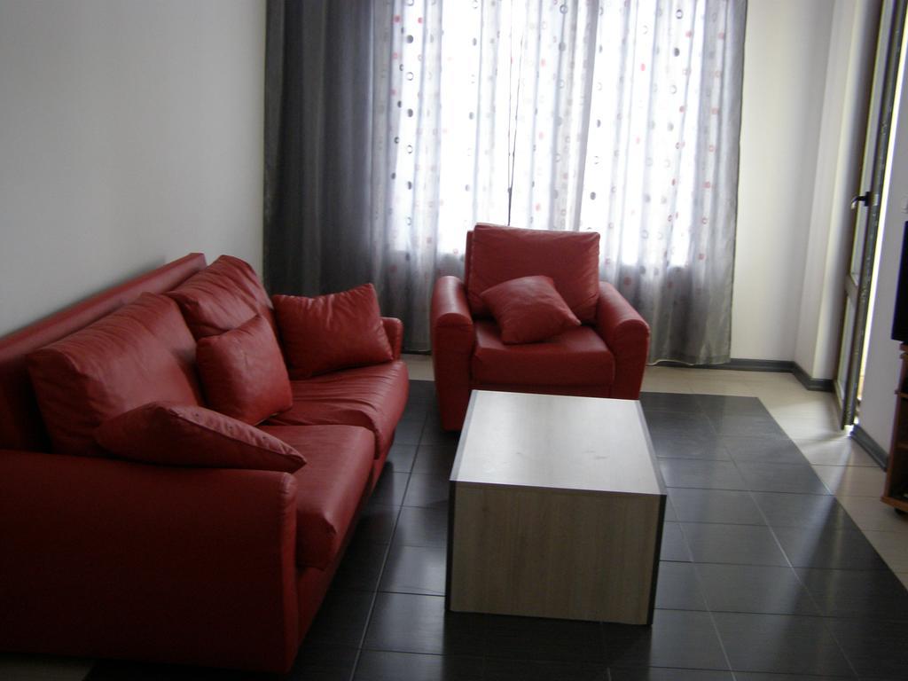 Sveti Nikola Apartment เชอร์โนโมเรทส์ ภายนอก รูปภาพ